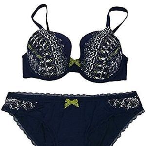Victoria's Secret Body by Victoria Lined Bra SET